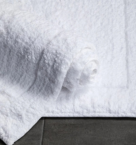 Maestro Bath Rug by Sferra
